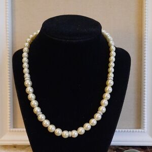 Pearl Necklace with Silver Accents